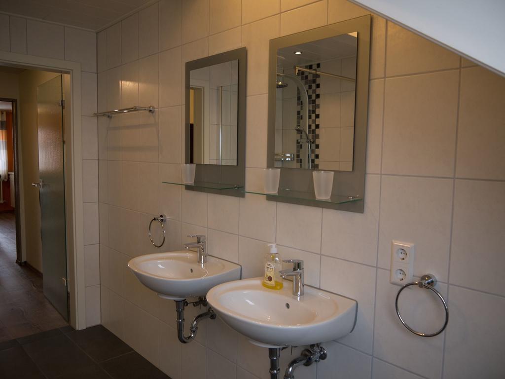 Ferienwohnung Bing Rust Bilik gambar